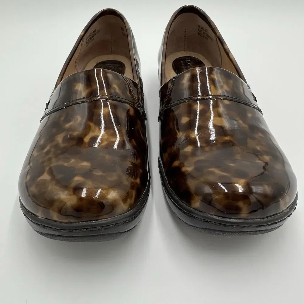 BOC Born Concept Clogs Womens 8 Slip On Shoes Brown Cheetah Patent Faux Leather - Picture 5 of 16